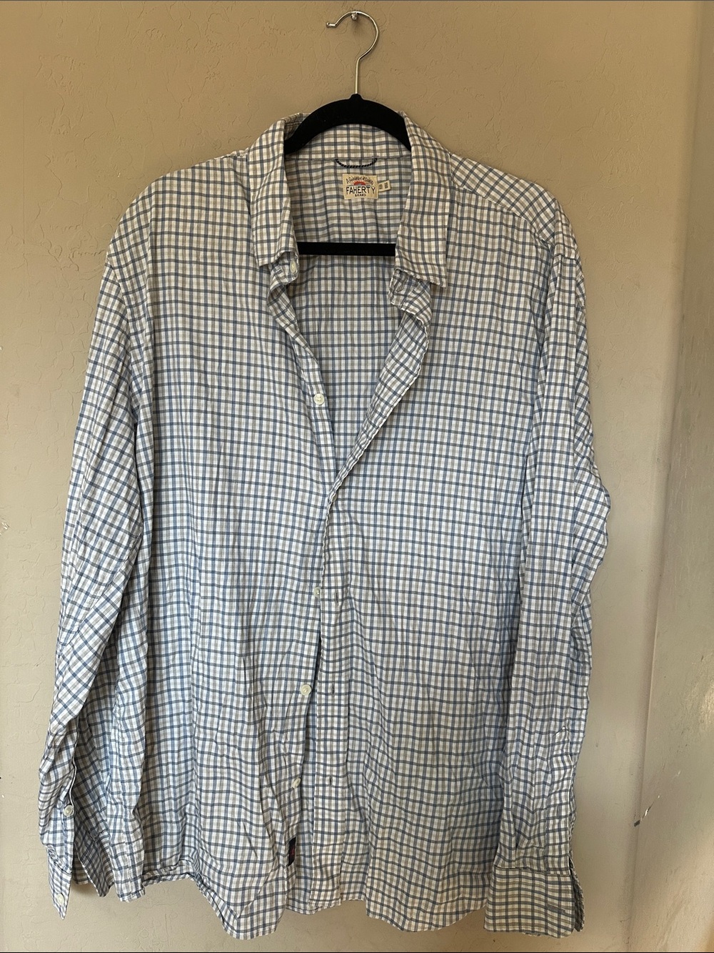 Faherty Light Blue and White Check Button-Up Shirt